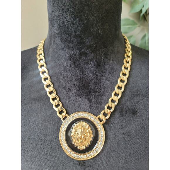 bebe Gold Chain Necklace Lion Pendant with Lobster Clasp Statement Jewelry - Picture 2 of 8